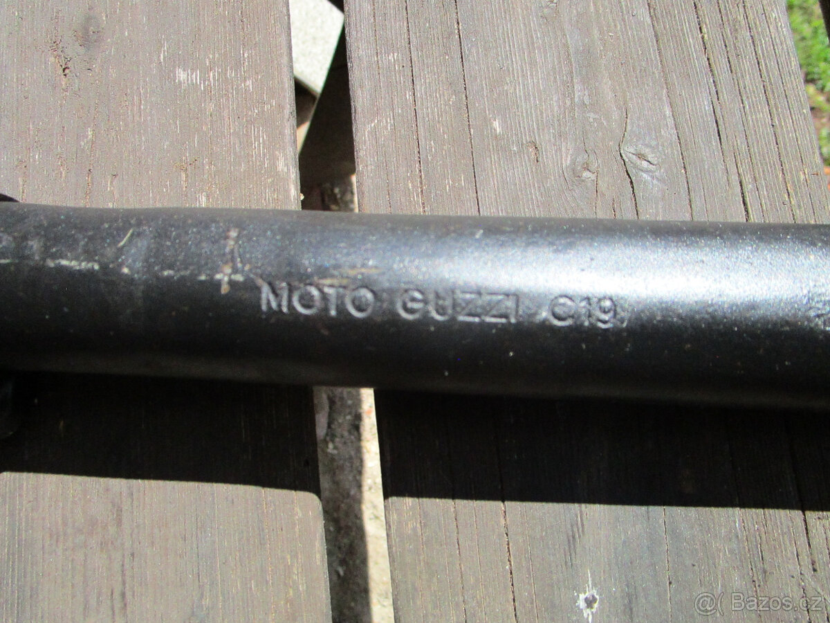 Kolena výfuků MOTO GUZZI V50. - 5