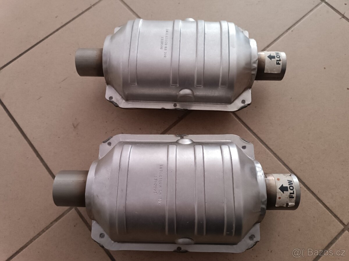 2x katalyzátor. - 5