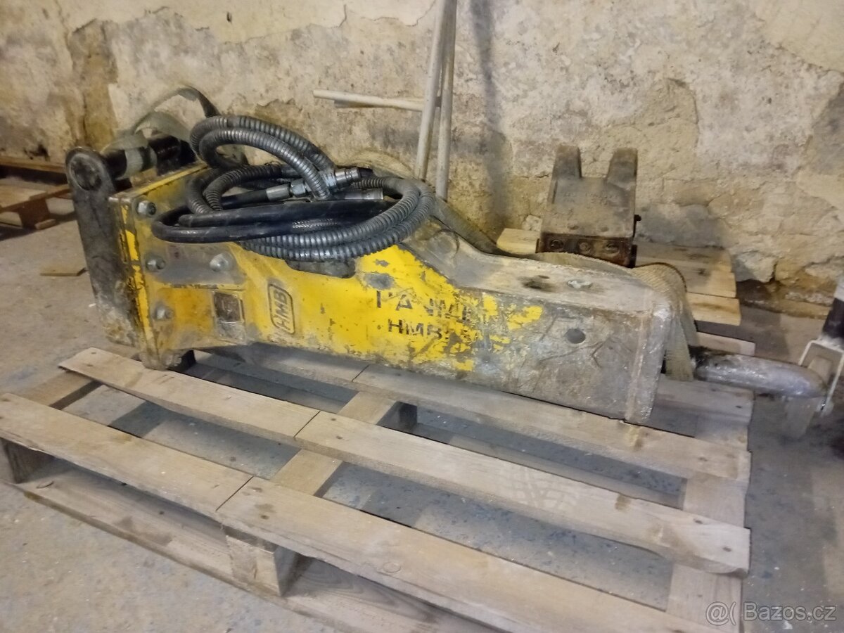 Bagr Bobcat E32 - 5