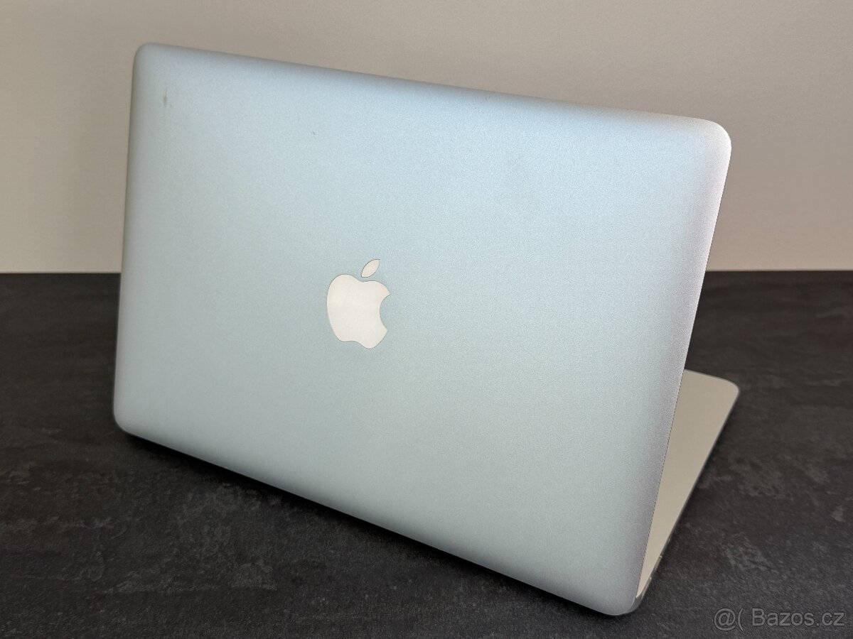 MacBook Air 13'' 2015 / i5 / 4GB RAM / 256GB SSD - DPH - 5