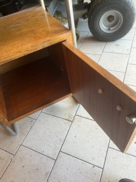 Prodej trubkového retro stolku v Hr.Králové. - 5