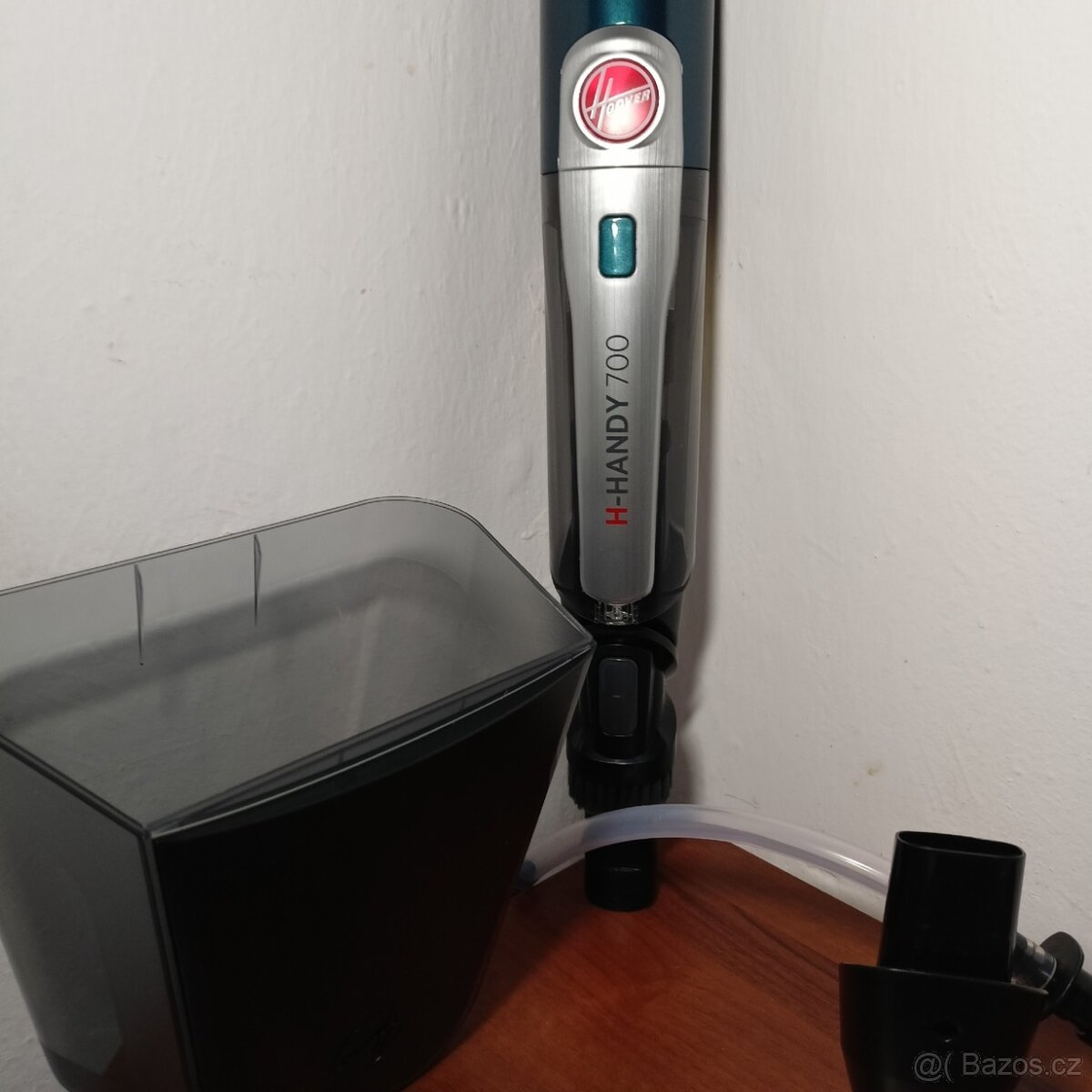 Ruční vysavač Hoover HANDY - 5