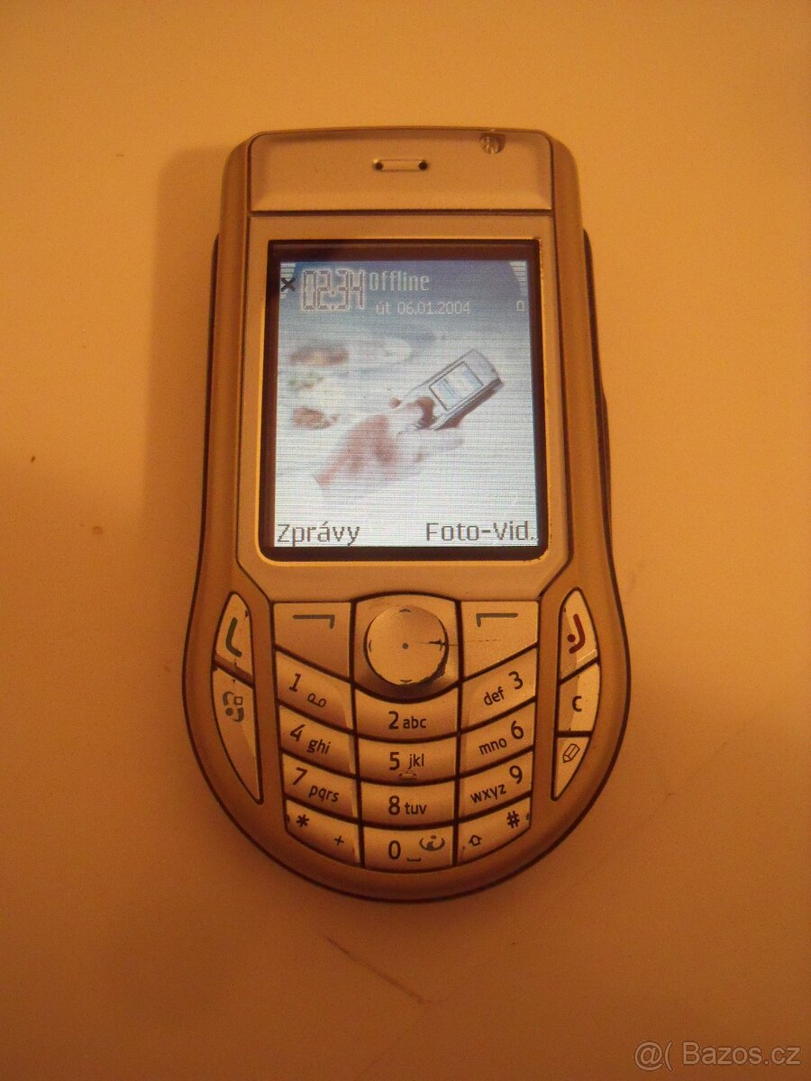 NOKIA (Sněhulák) 6630+ nabíječka - 5