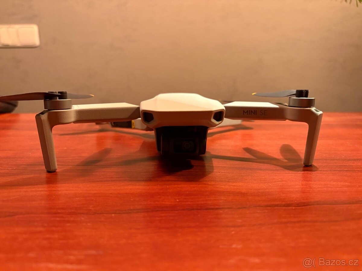 Prodám dron DJI mini Se Fly More Combo - 5