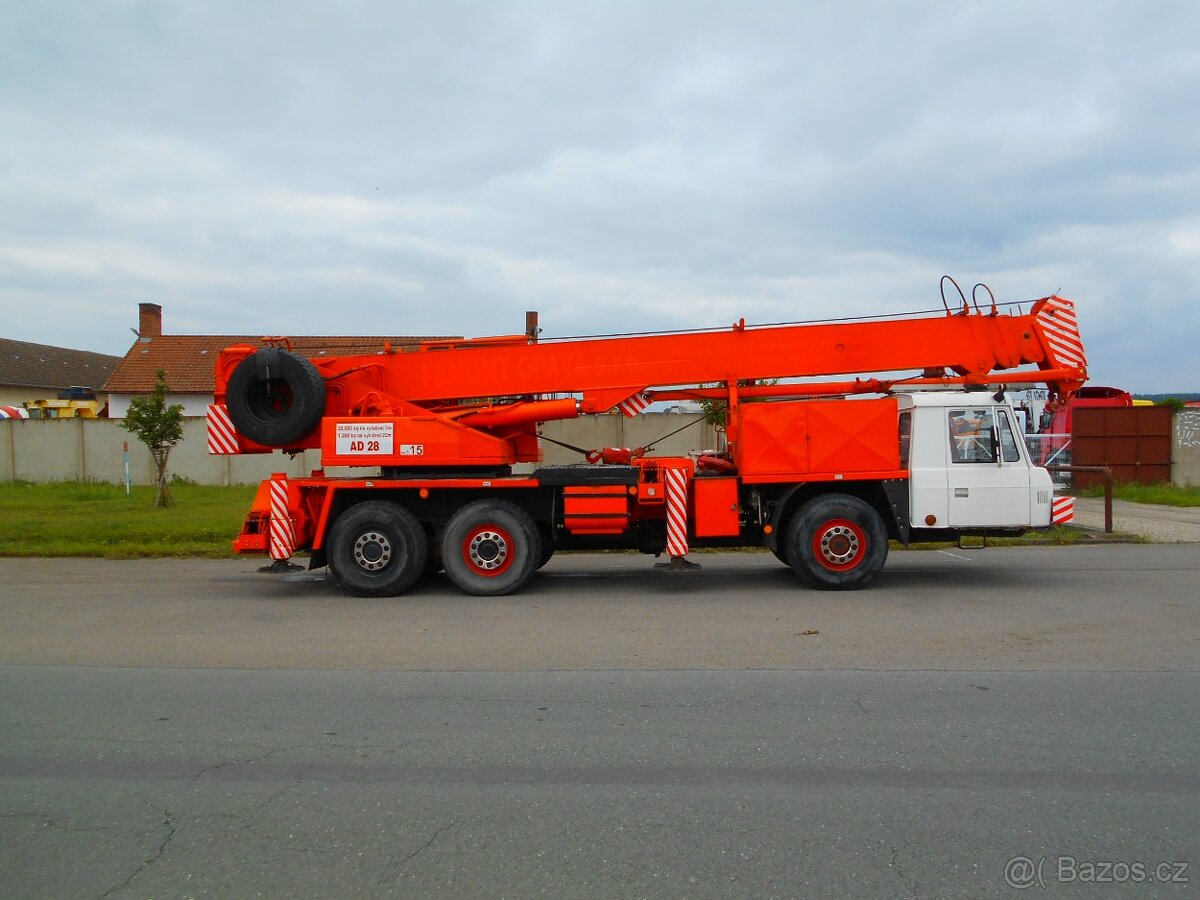 Jeřáb TATRA T815 AD 28 6X6 - 11472 - 5
