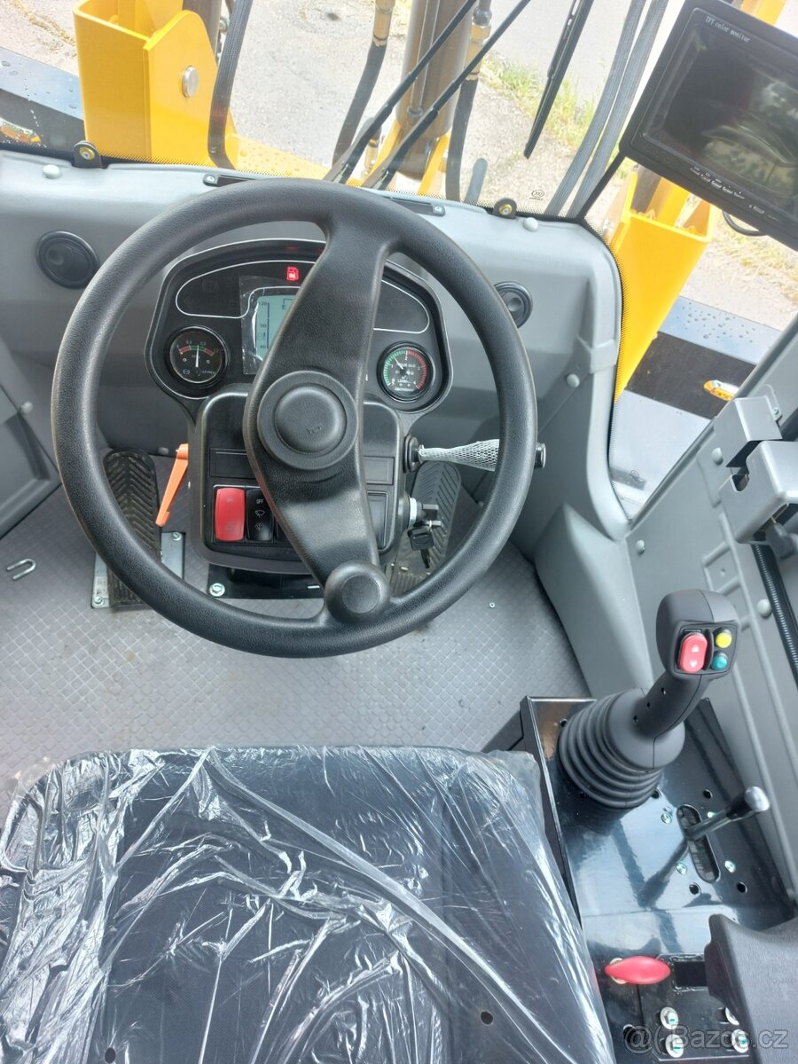 Čelní kolový nakladač ZL20 - 5