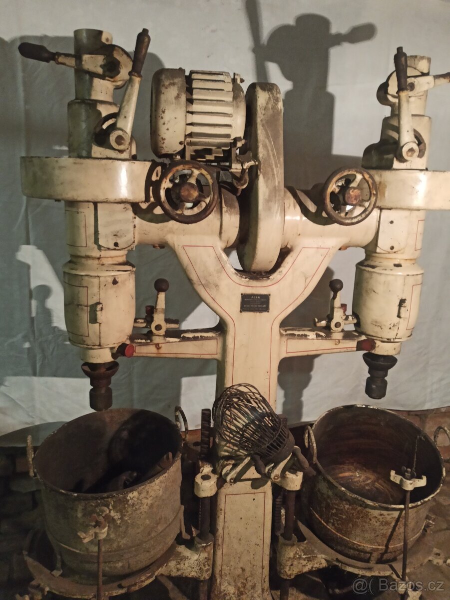 Hnětací stroj - 5