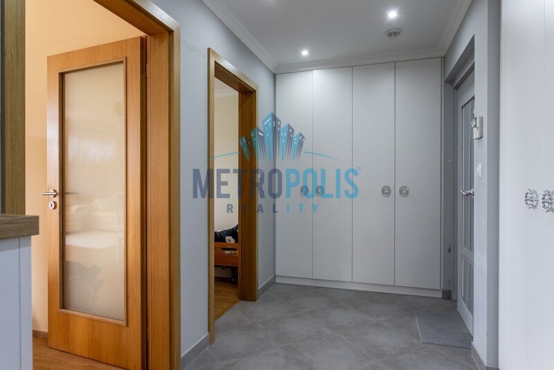 Prodej bytu 2+kk, 63 m², terasa, zahrádka, sklep, garáž – Pý - 5