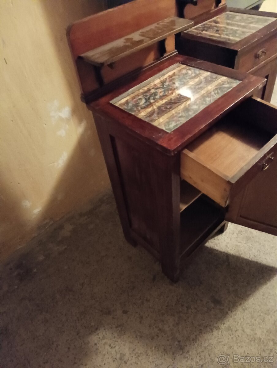 Starožitné noční stolky - 5
