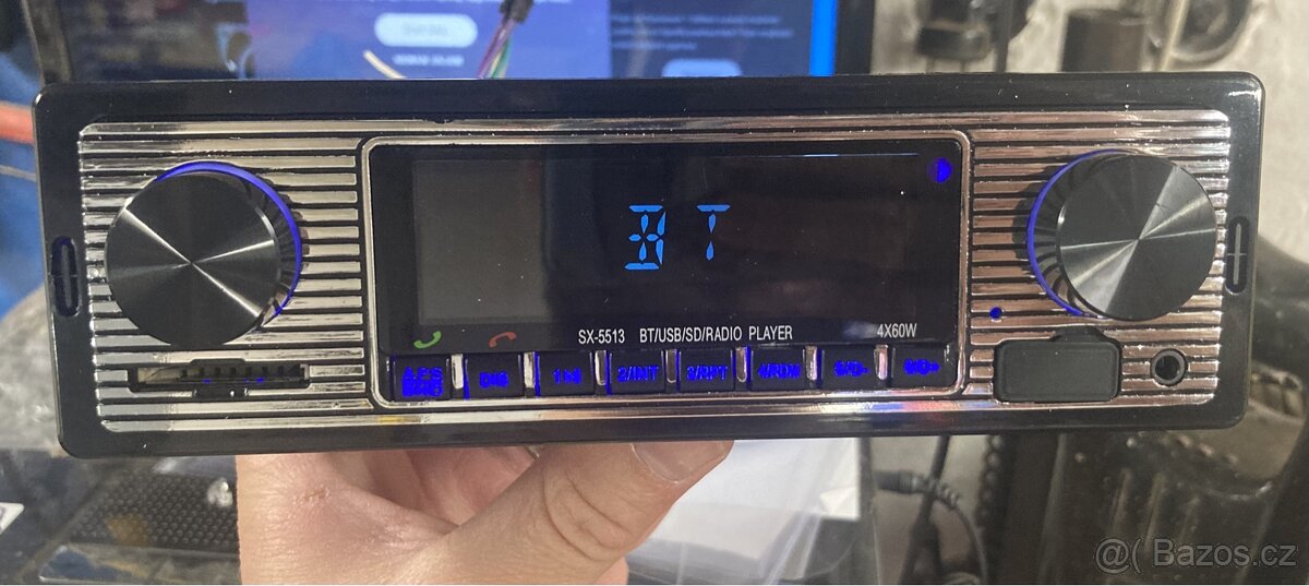 Nové autorádio s retro designem - USB, Bluetooth, SD, AUX - 5