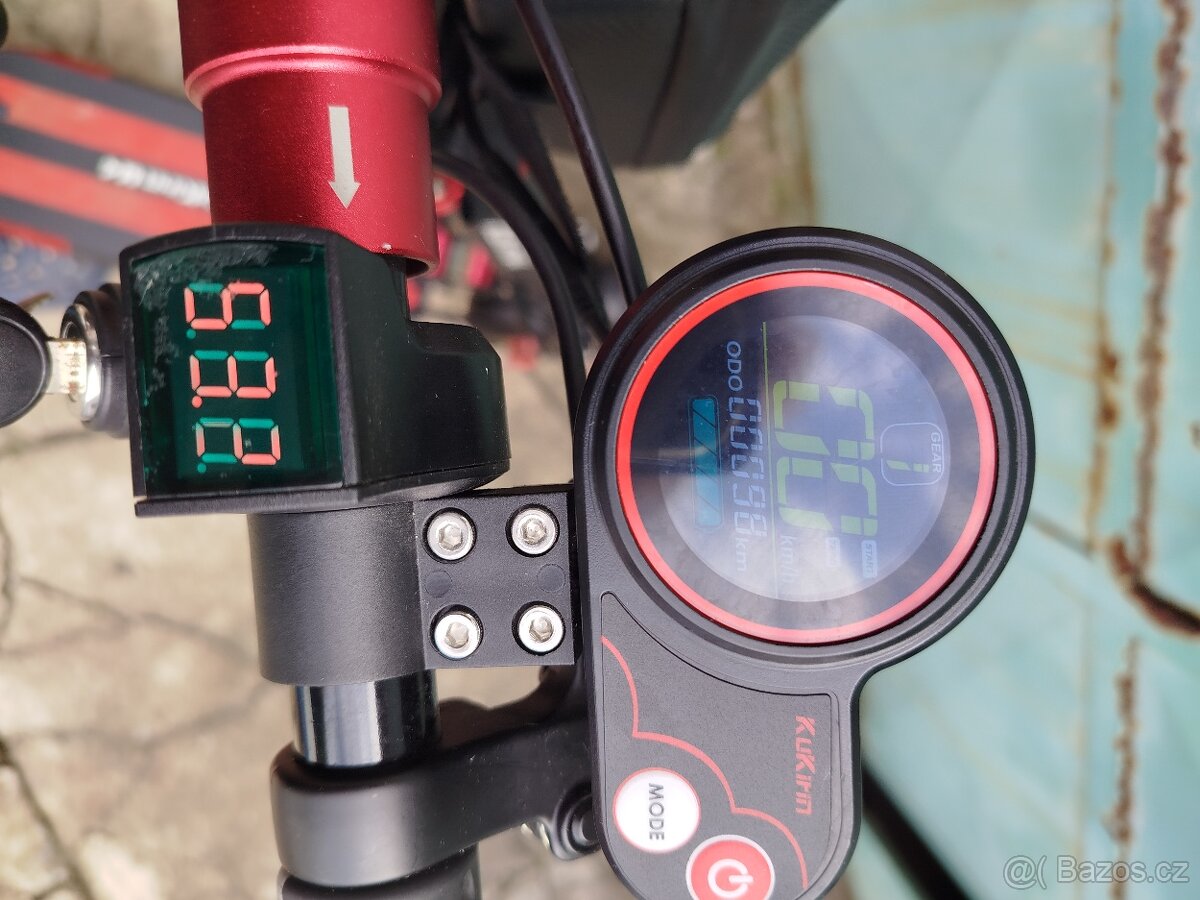 Elektrokoloběžka Kugo Kirin M4 - 5