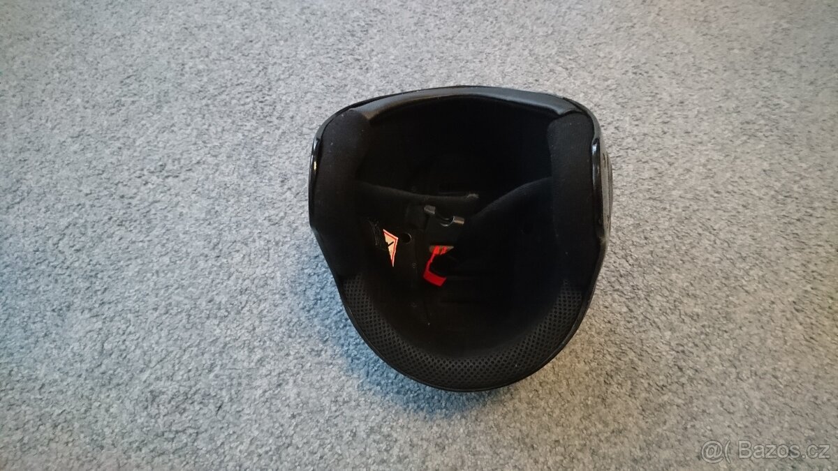 Lyžařská helma černá - 5