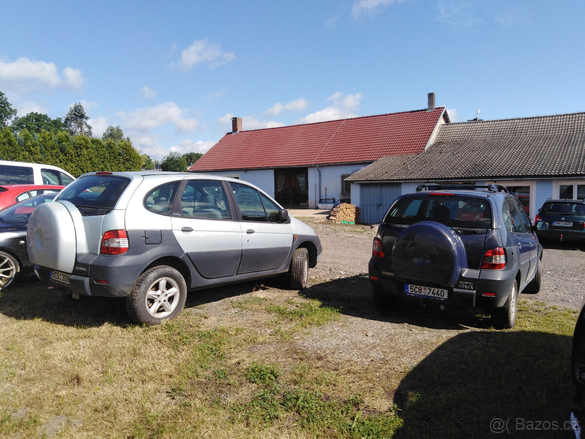 Renault Scenic RX4 - 5