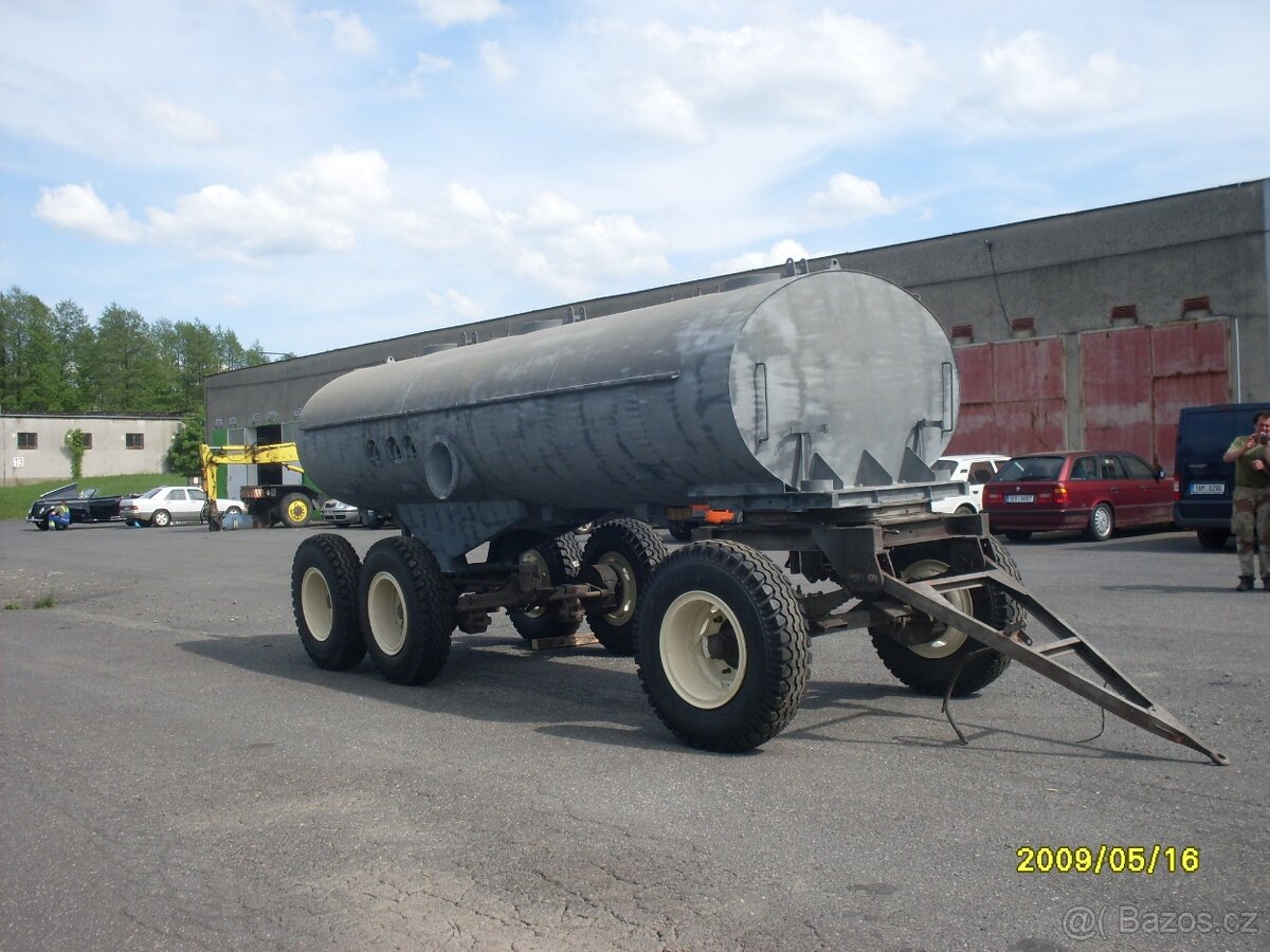 Tatra 111C + CV 9 - 5