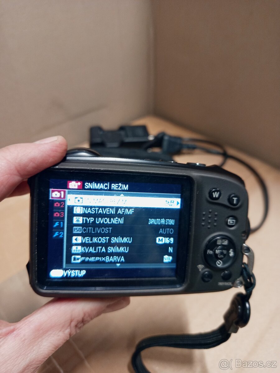 FUJIFILM FinePix XP140 - 5