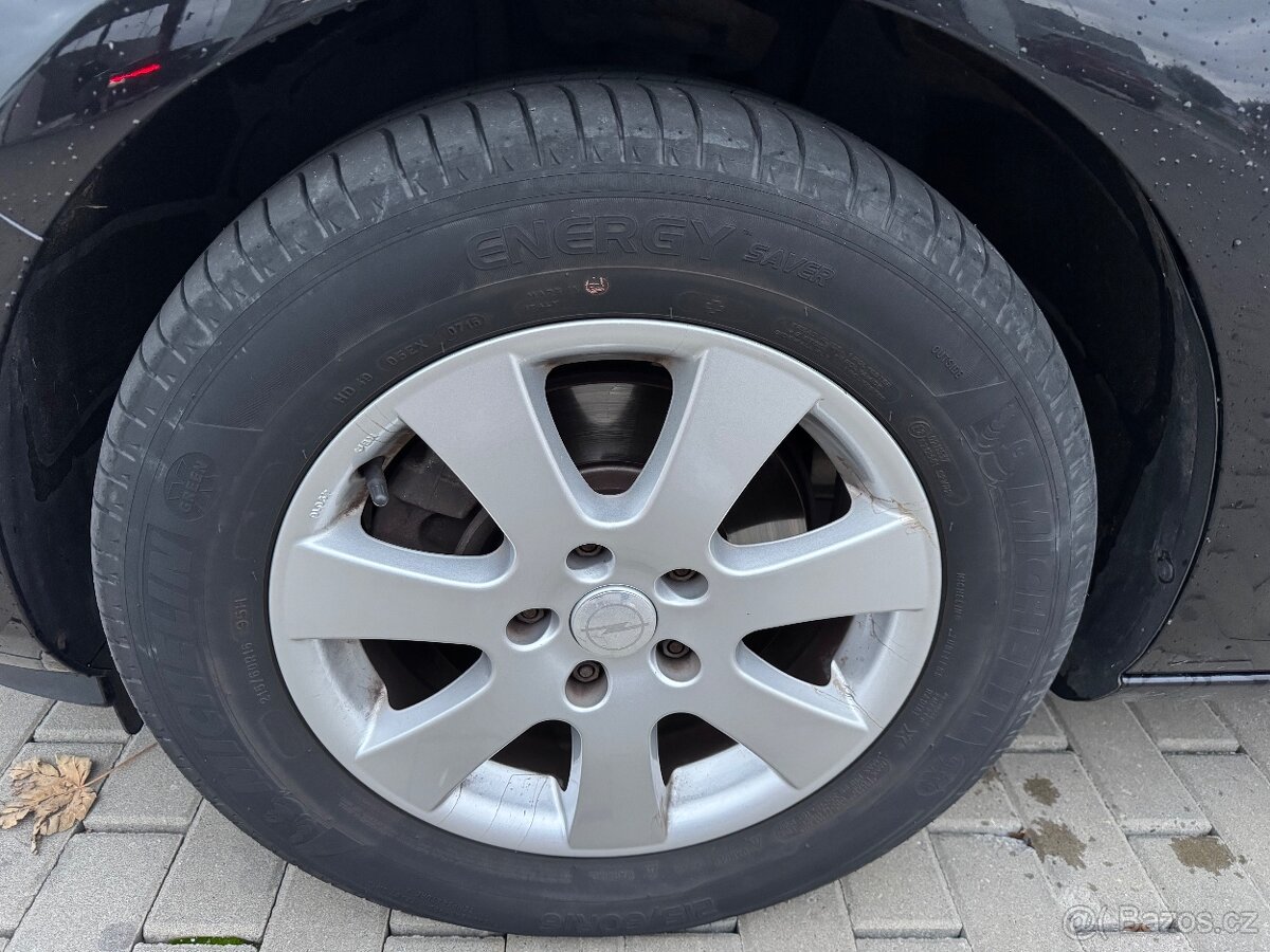 Opel Astra 2,0CDTi 118kW, servisní kniha - 5