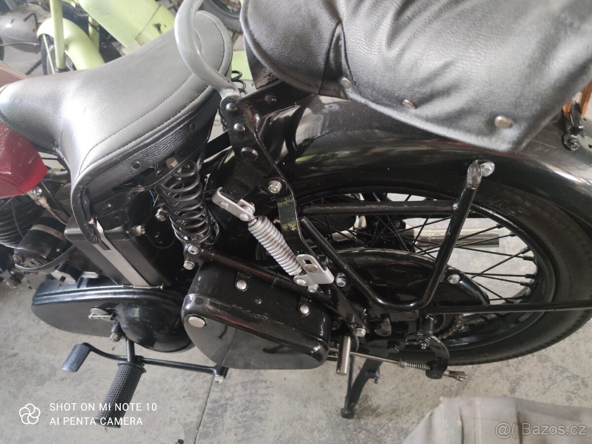 Royal Enfild 350 OHV r.v 1939 - 5