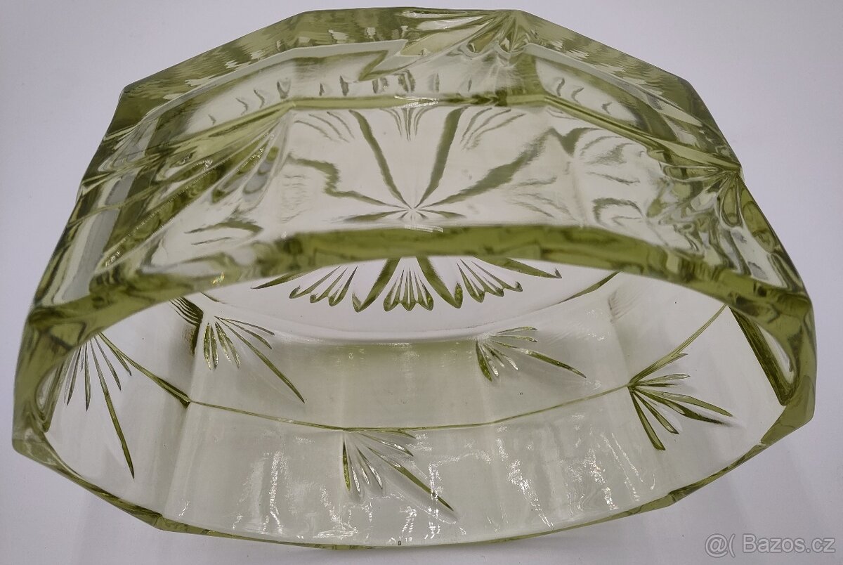 Stará masivní Křišťálová mísa na ovoce - Žlutozelená 18,5cm - 5