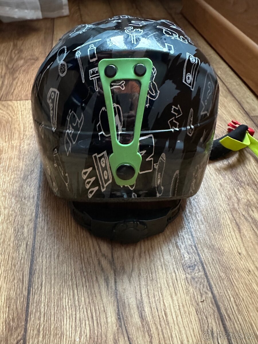 Lyžařská helma M 55-58cm detska Urban Kids - 5