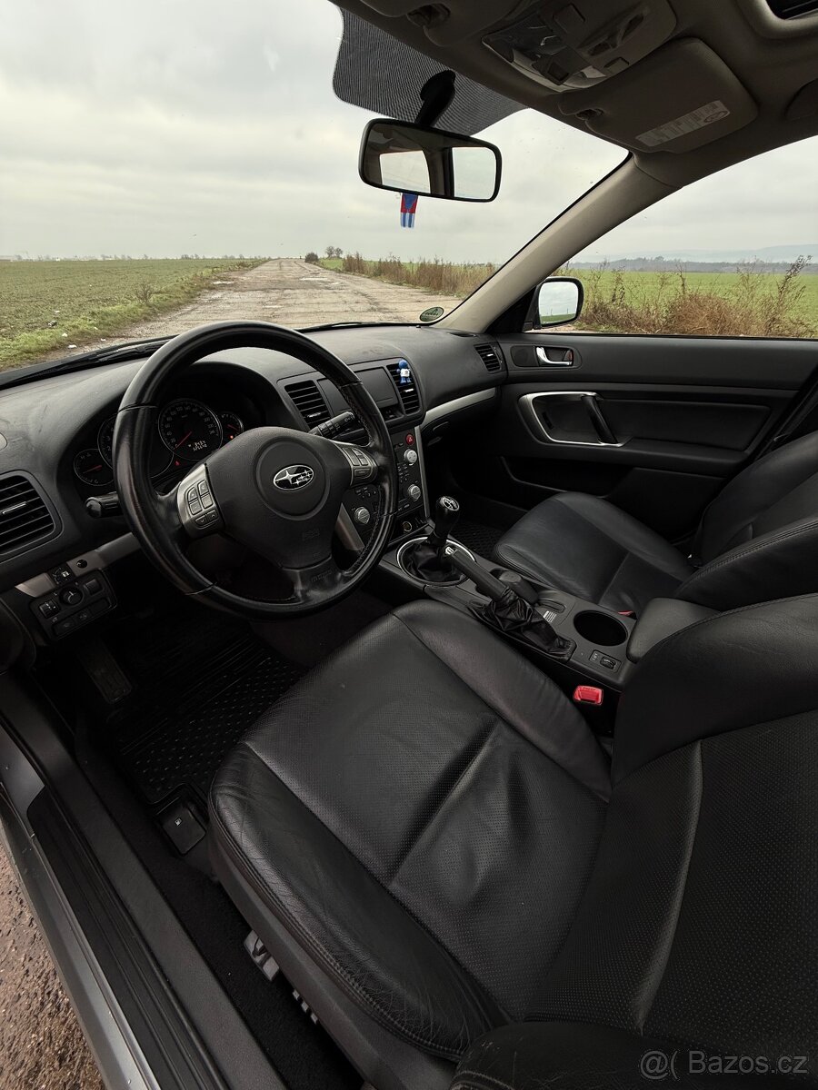 Subaru Legacy 2.5i LPG 4x4 - 5