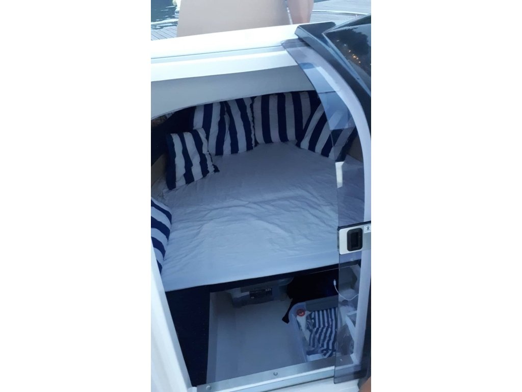 AM Yacht 565 + Mercury F 150 + trailer - POUŽITÁ - 5