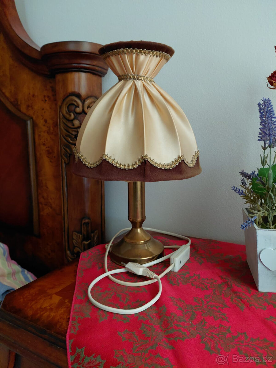 nábytek dovoz usa, replika - 5