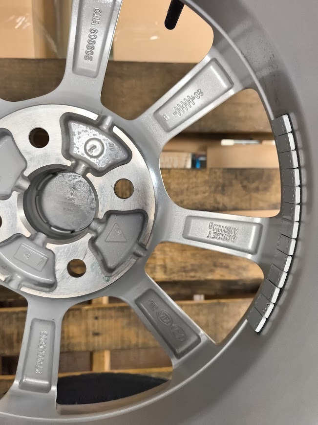 HYUNDAI R15/4x100/NEJAZDENA ORIGINÁL ZIMNÁ SADA - 5