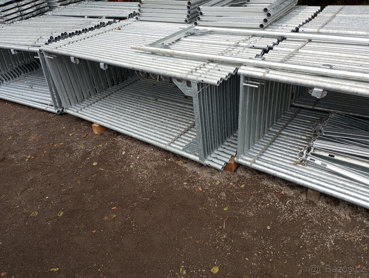 Prodám lešení L73 294m2 (layher,alfix,bauman) - 5