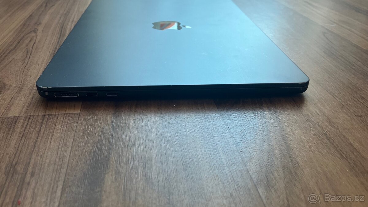 Macbook Air 13” 2022 M2 - 5