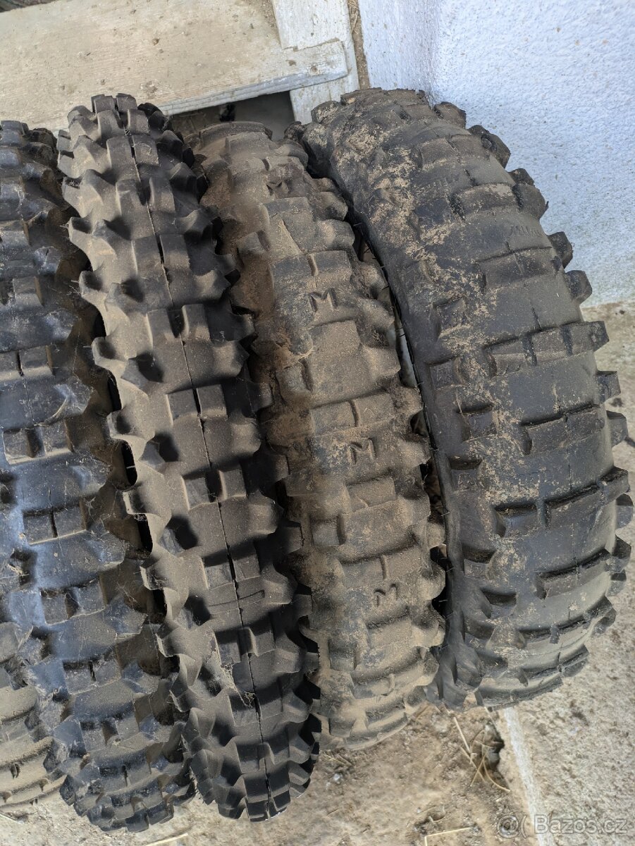 Motokrosové pneumatiky 18 a 21