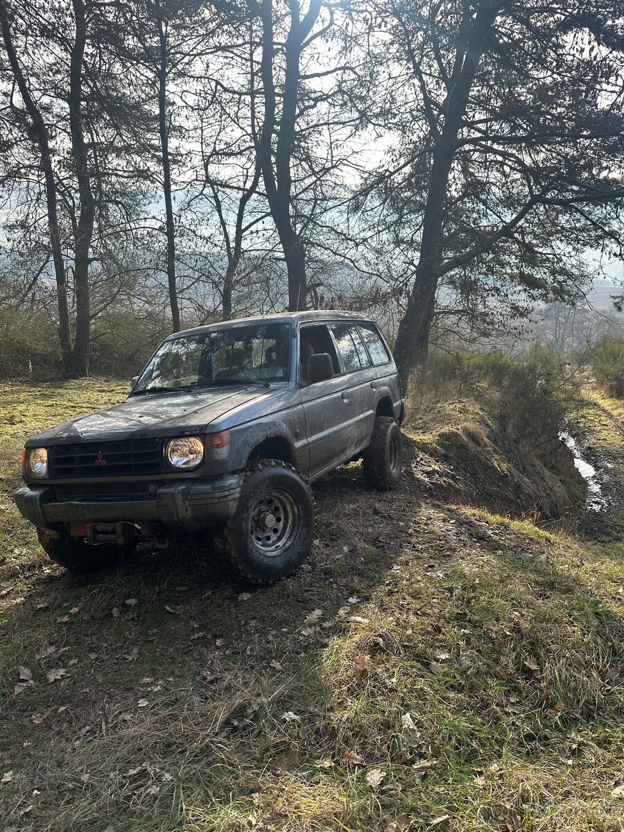 Mitsubishi Pajero bez tp