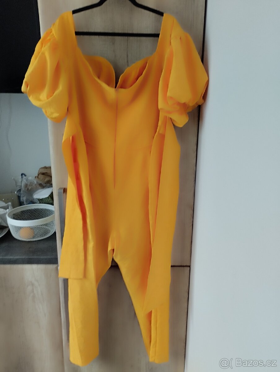 Vypracovaný značkový overal s vázačkou, zn. Asos, v. 52 - 5
