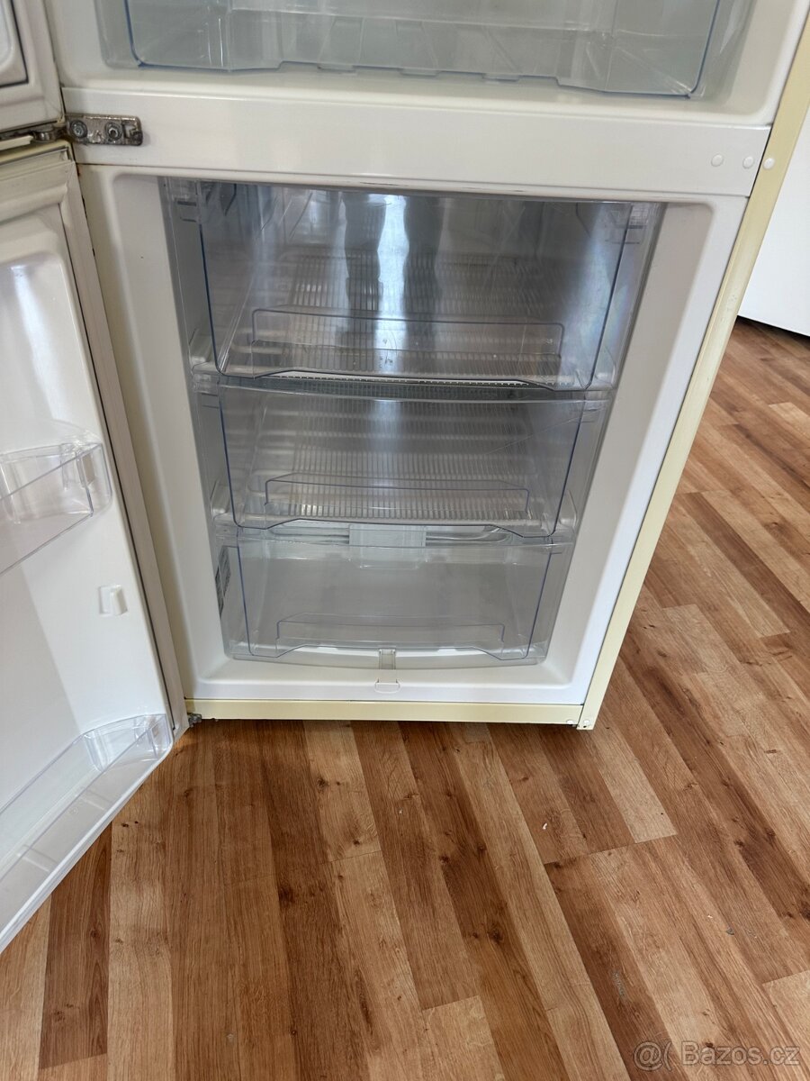 Lednice s mrazákem Gorenje (210) - 5