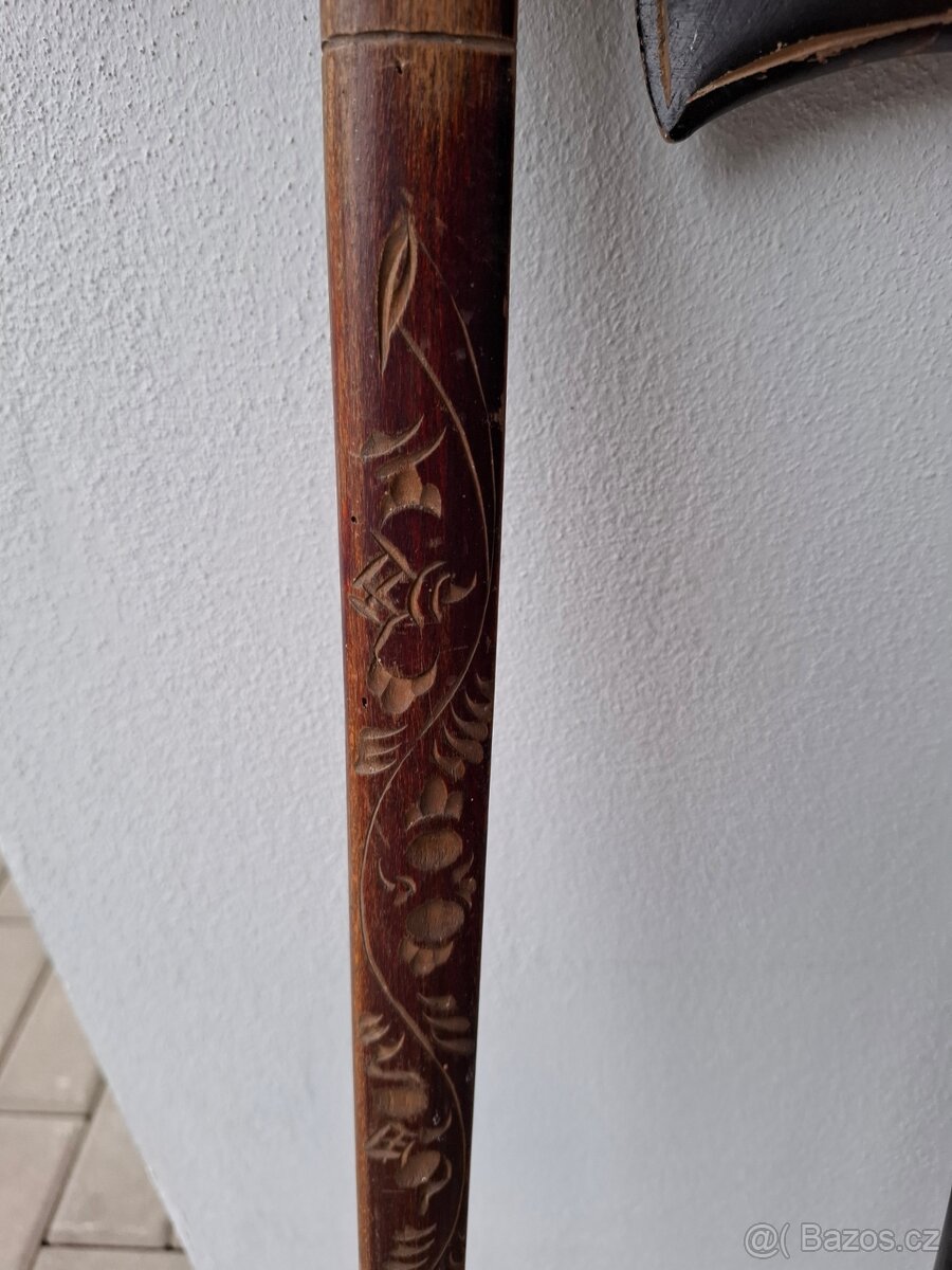 Prodám staré vycházkové hole - 5