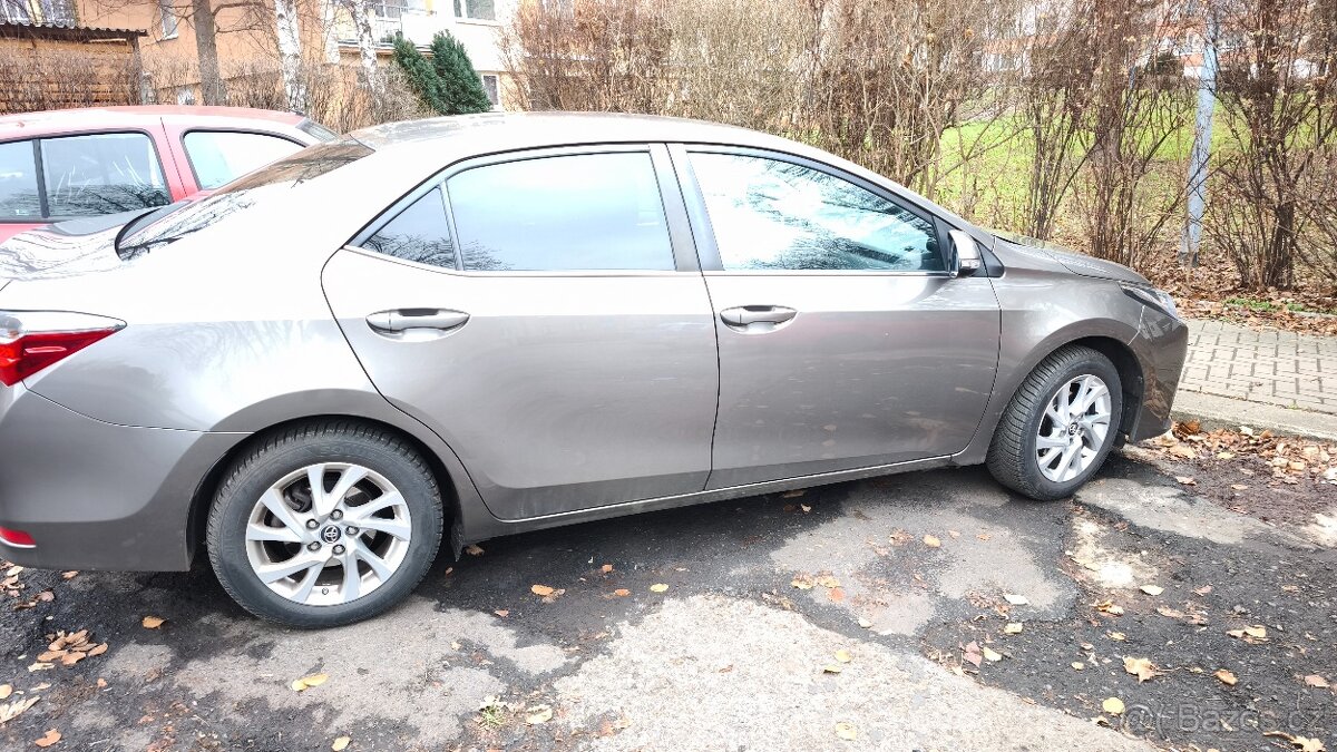 Toyota Corolla 1.6 vvti 97 kW - 5