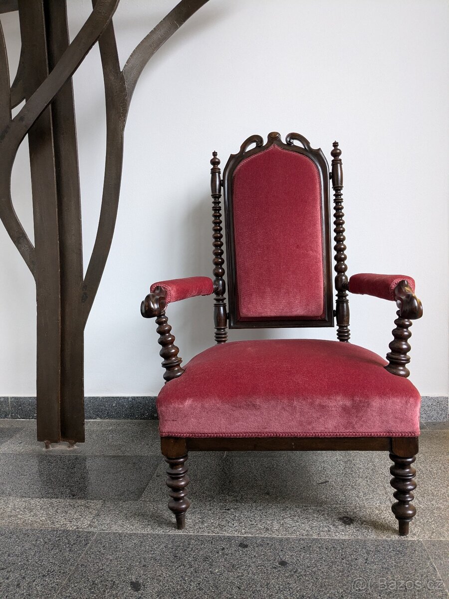 Křeslo zdobené - 5