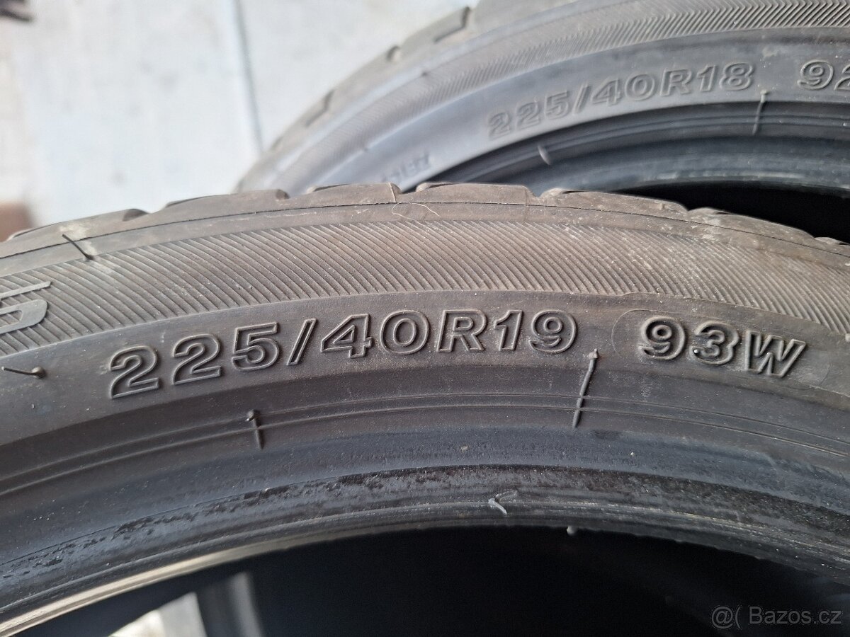 Prodám letní pneu 225/40/19 Bridgestone - 5