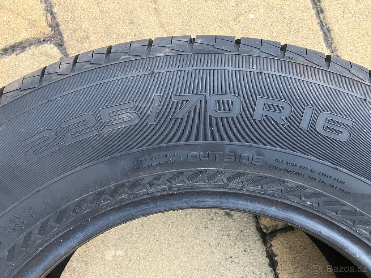 NOKIAN WETPROOF SUV 225/70 R16 NOVÉ