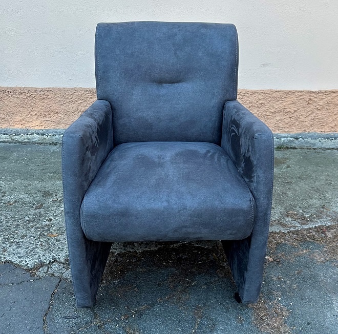 Moderní relaxační křeslo s kolečky - Vít - 5