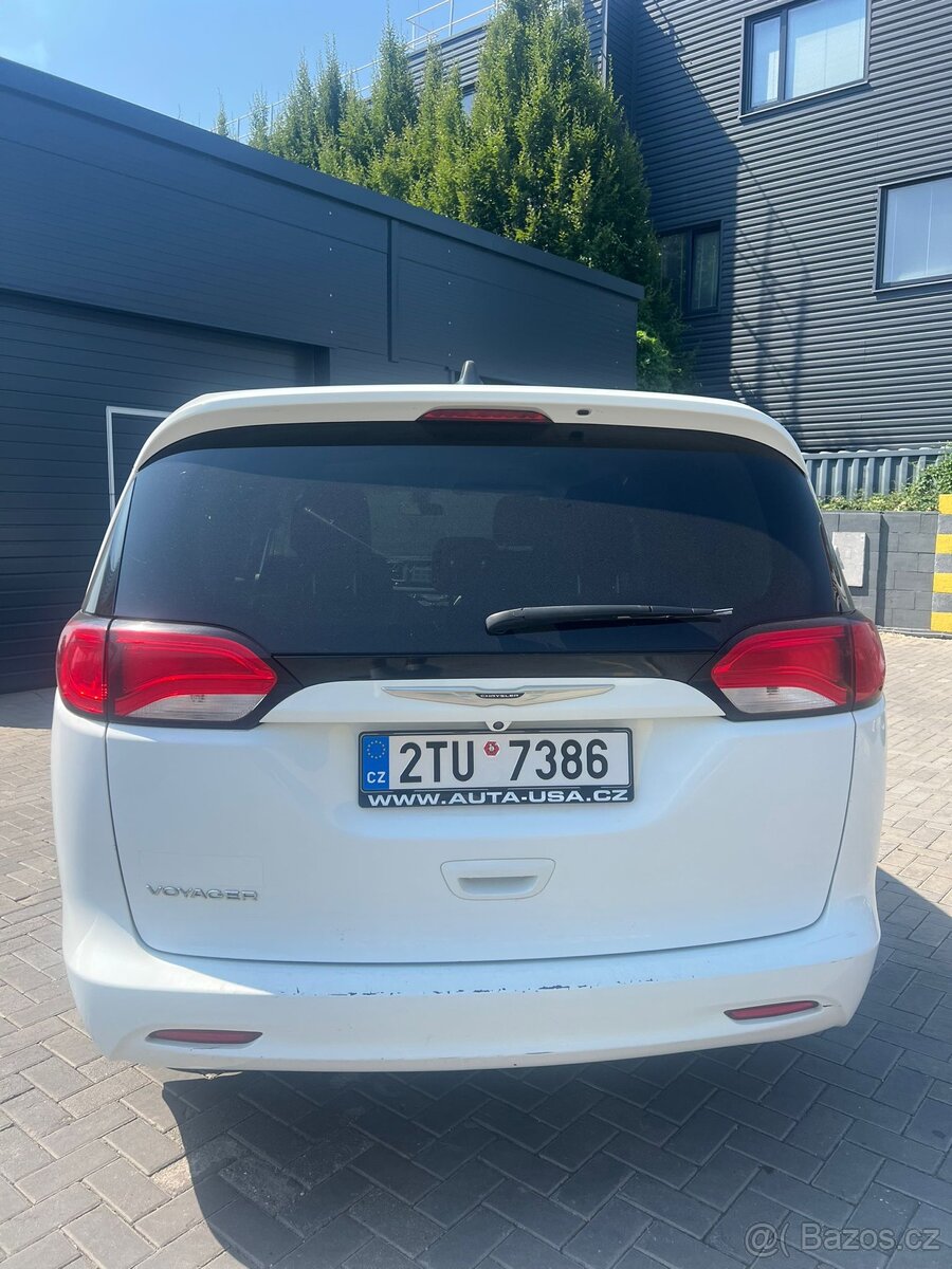 Prodám Chrysler Pacifica 2022 3,6 V6 - 5