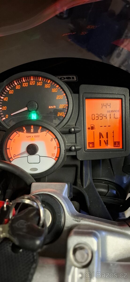 Prodám BMW f 800 r - 5