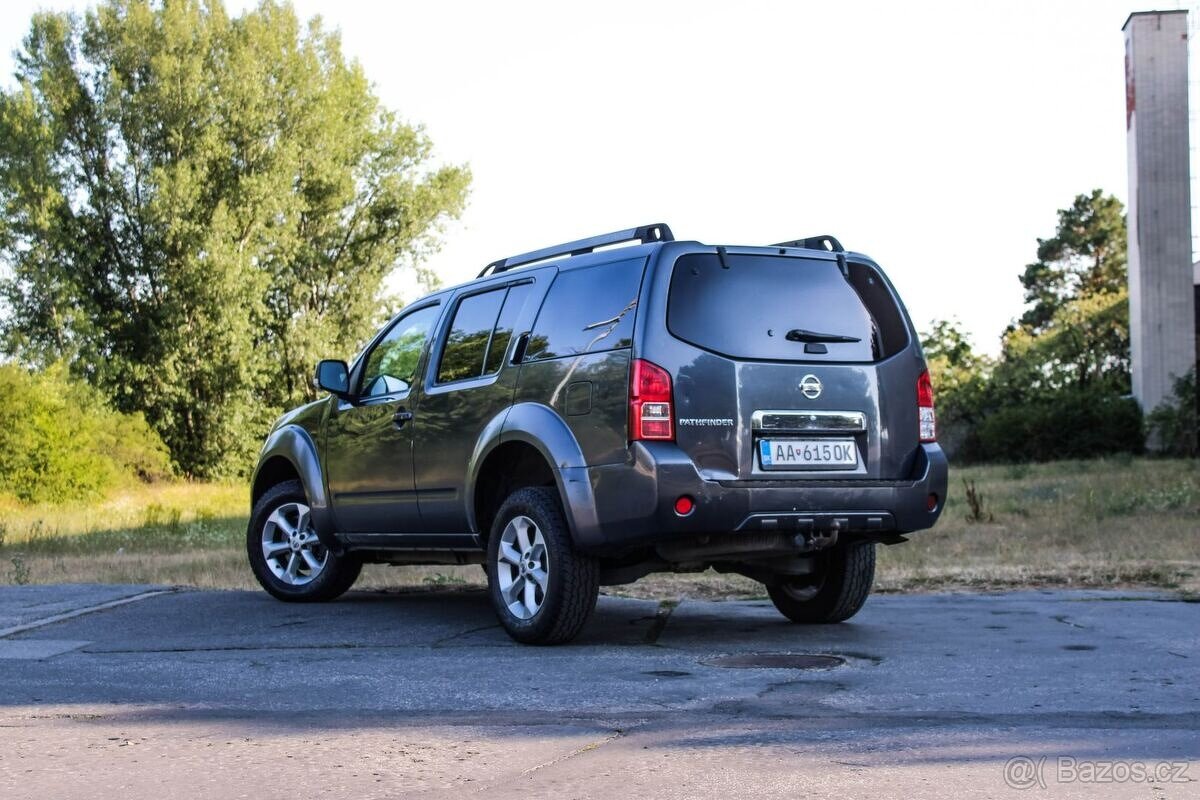 Nissan Pathfinder 2.5 140kw LE A/T - 5