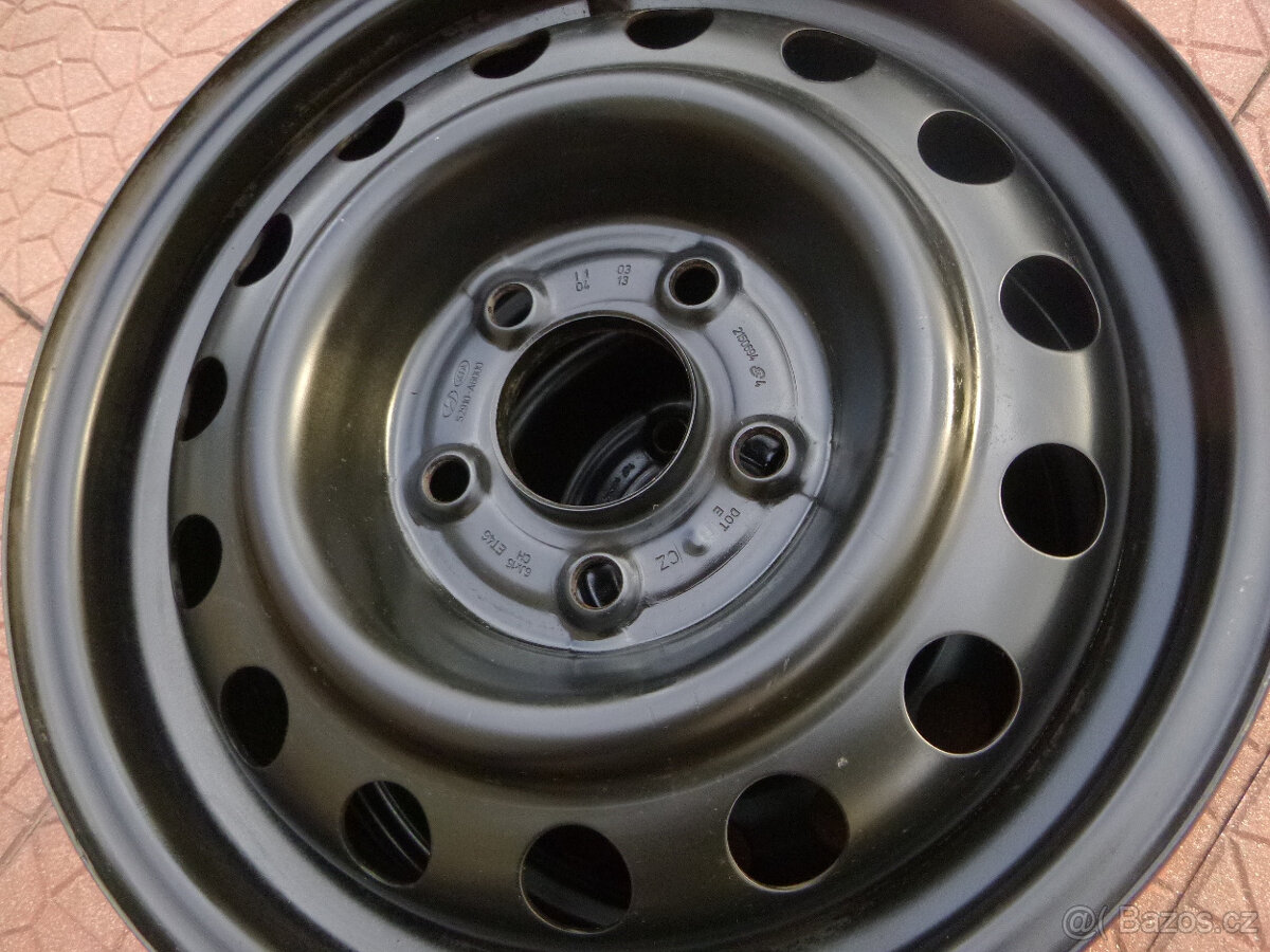 Plechové disky orig Kia Hyundai 5x114,3 6Jx15 ET46 - poklice - 5