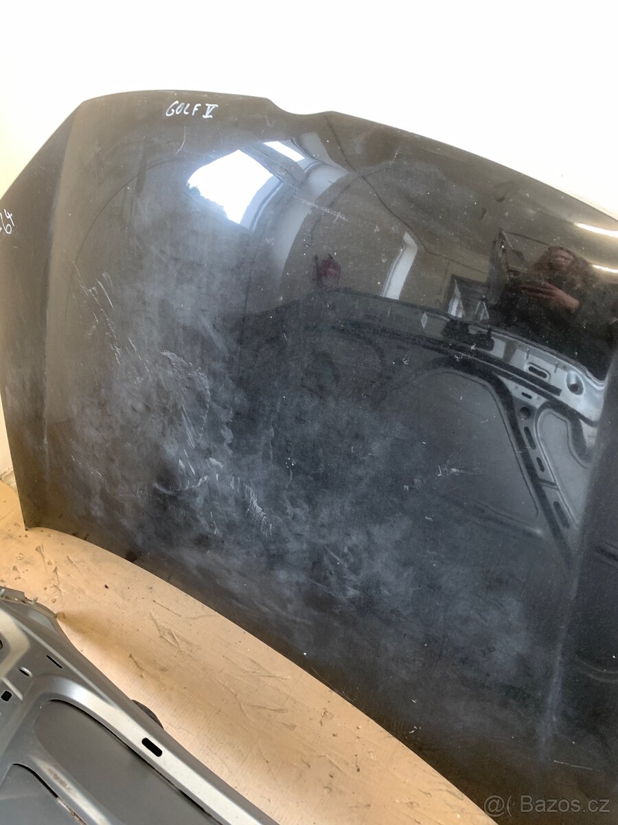 VW Golf 5, kapota - 5