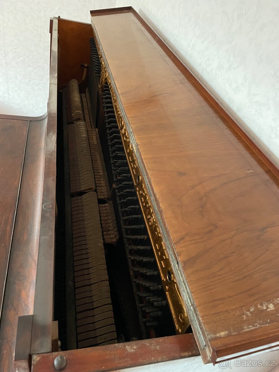 Klavír Scholze - 5