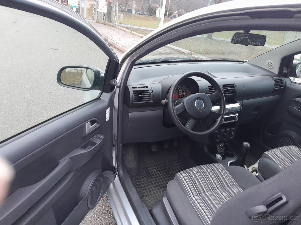 Volkswagen Fox 1.2i - 5