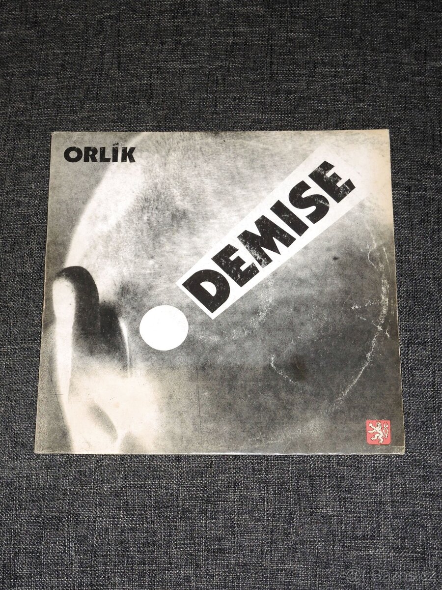 Prodám jako komplet dvě LP desky Orlík - Oi + Demise - 5