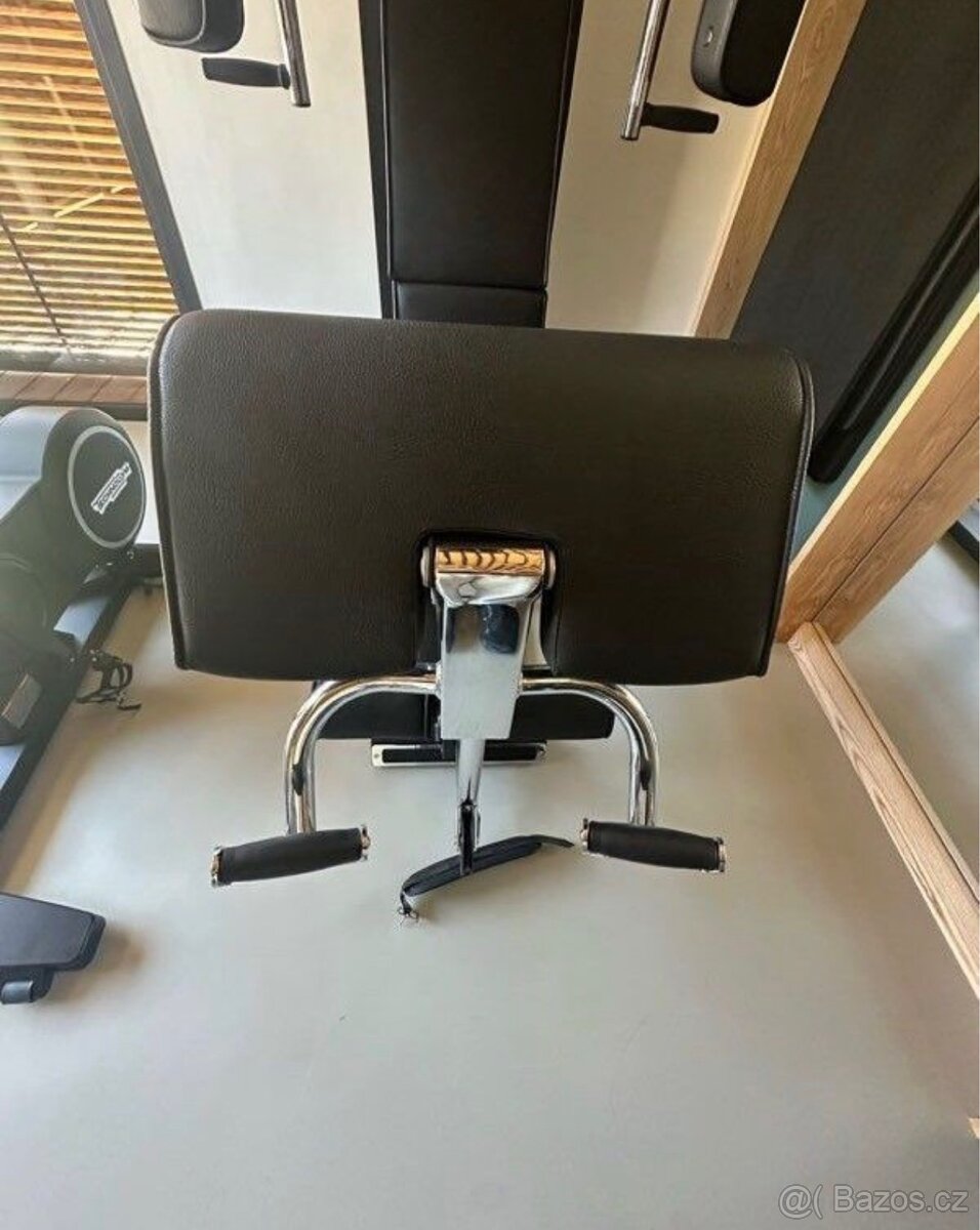 Zánovní posilovací věž Technogym Unica - 5