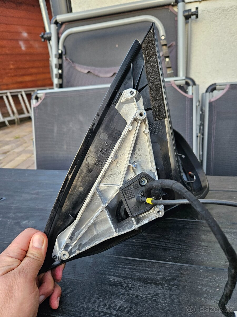 Mercedes-benz GLE(r.v.2021) W167 pravé zrcátko - 5