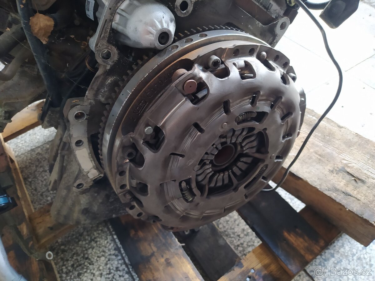 BMW e90 e91 320i 320d náhradní díly - 5